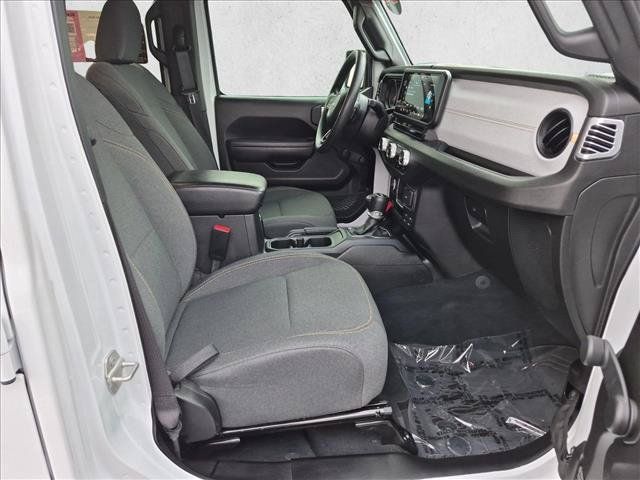 Used 2024 Jeep Wrangler Unlimited Sport AWD/4WD image 20