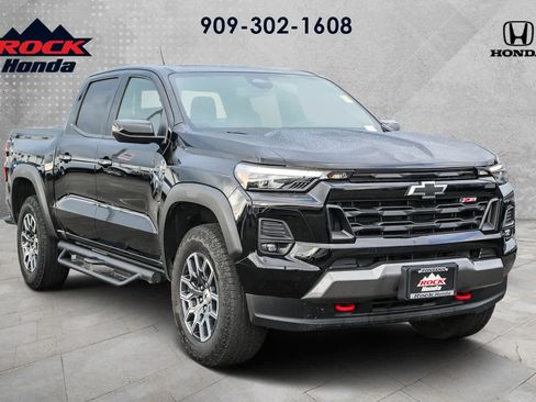 Used 2024 Chevrolet Colorado Z71 w/ Z71 Convenience Package 2 image 3