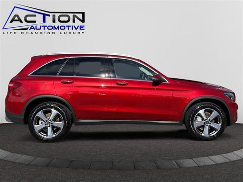 Used 2019 Mercedes-Benz GLC 300 4MATIC image 9