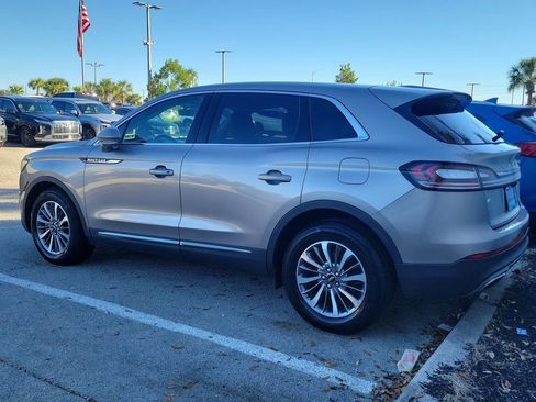 Used 2020 Lincoln Nautilus Premier w/ Equipment Group 101A image 7