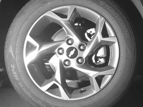 Used 2025 Chevrolet Trax LT image 13