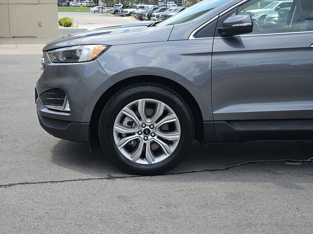 Used 2023 Ford Edge Titanium w/ Cargo Accessory Package AWD/4WD image 6