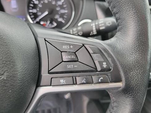 Used 2018 Nissan Rogue SL w/ Premium Package AWD/4WD image 25