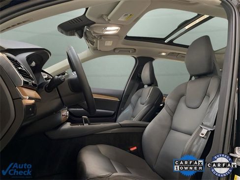 Used 2025 Volvo XC90 B6 Plus image 21