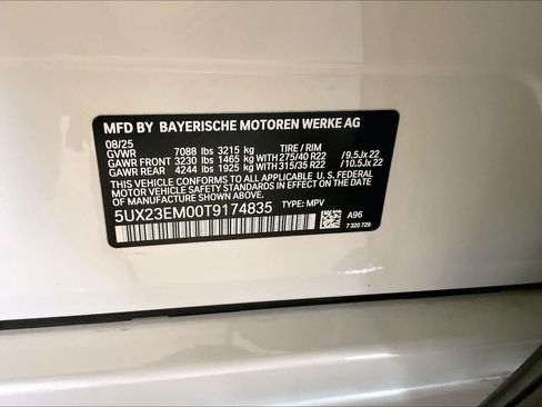 Used 2026 BMW X7 xDrive40i AWD/4WD image 32