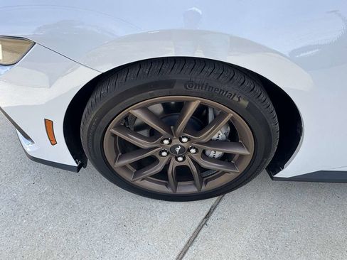 Used 2025 Ford Mustang GT Premium image 25