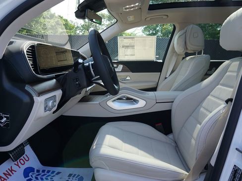 New 2026 Mercedes-Benz GLS 450 4MATIC image 18