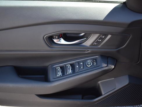 Used 2025 Honda Accord Sport image 23