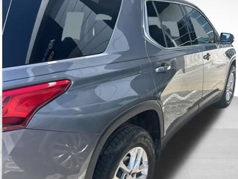 Used 2018 Chevrolet Traverse LT w/ LPO, Cargo Package AWD/4WD image 14