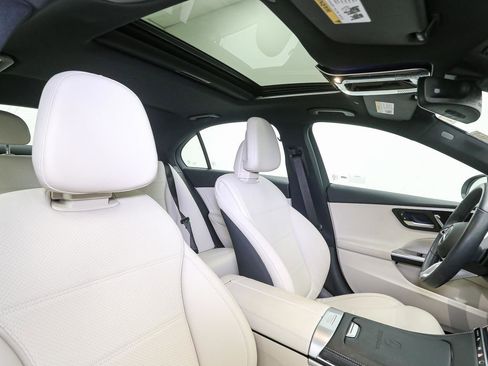 Used 2023 Mercedes-Benz C 300 4MATIC Sedan image 20
