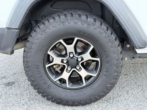Used 2019 Jeep Wrangler Sport AWD/4WD image 30