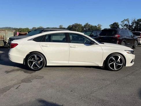 Used 2021 Honda Accord Sport image 29