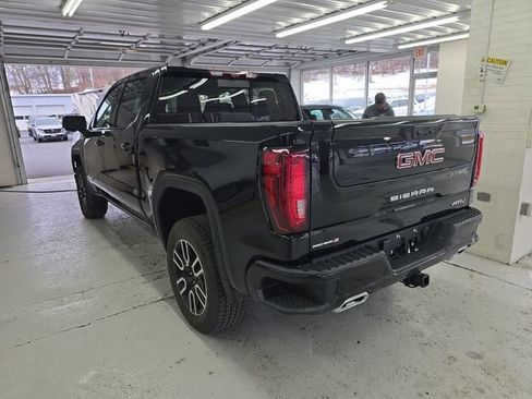 New 2026 GMC Sierra 1500 AT4 w/ Technology Package image 3