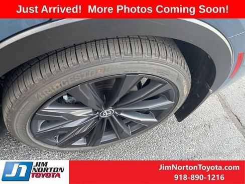 Used 2026 Toyota Crown Nightshade image 2