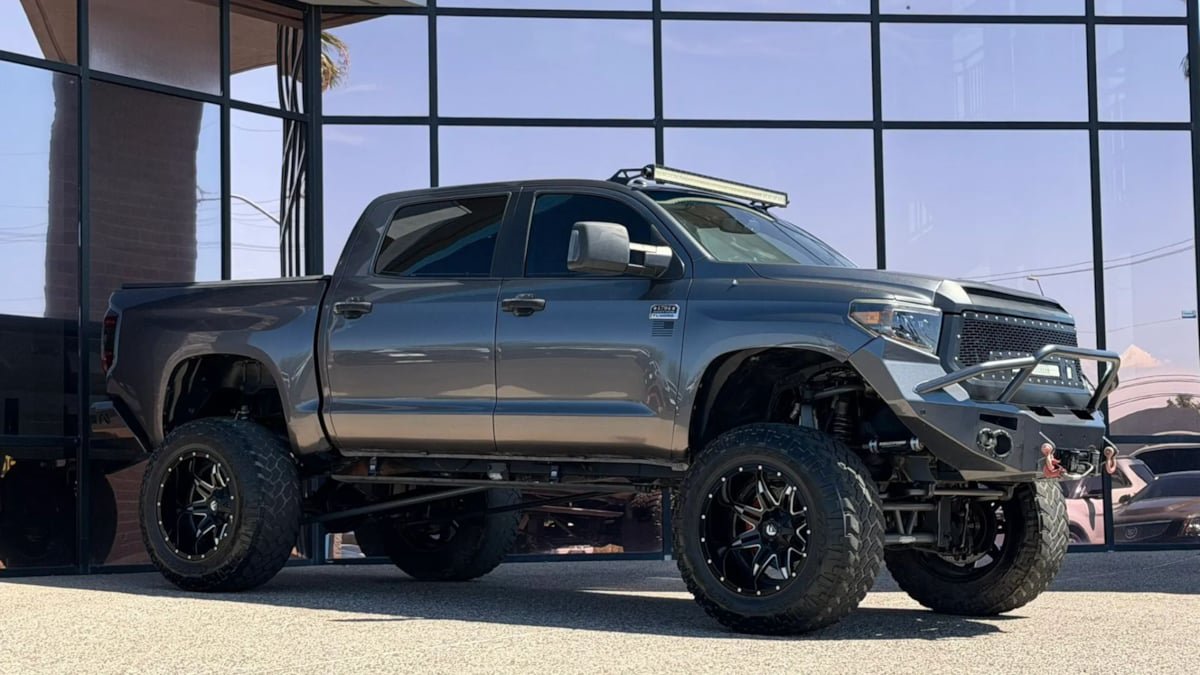 Used 2014 Toyota Tundra 1794 Edition AWD/4WD image 19