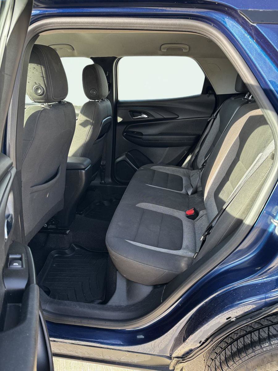 Used 2022 Chevrolet TrailBlazer LS AWD/4WD image 24