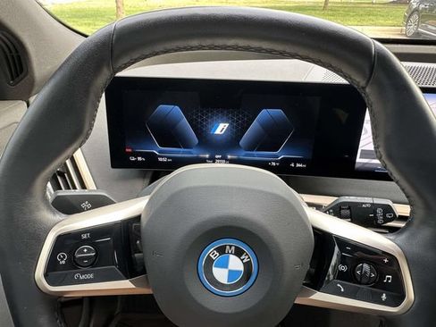Used 2025 BMW iX xDrive50 w/ Convenience Package AWD/4WD image 29