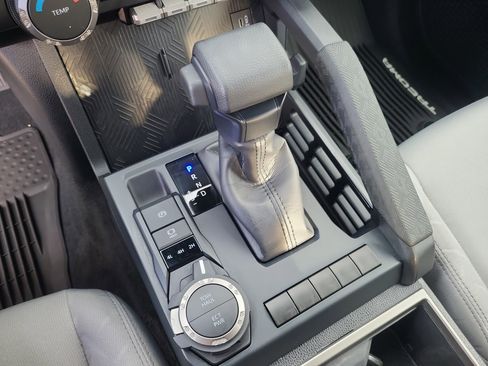 Certified 2024 Toyota Tacoma SR5 image 18