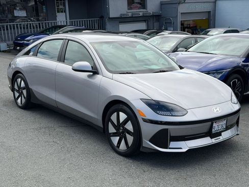 Used 2024 Hyundai Ioniq 6 SE image 3