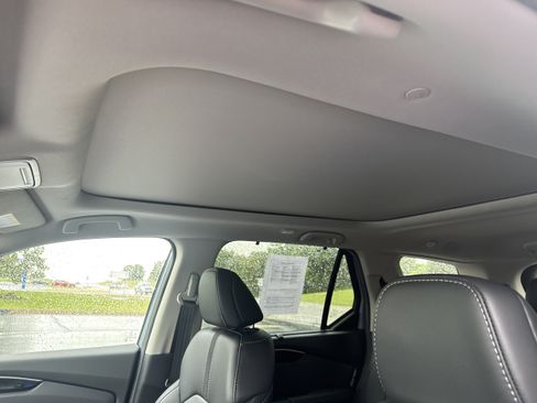 Used 2024 Honda Pilot Touring image 5