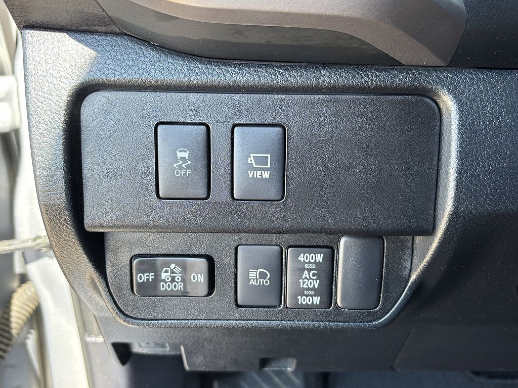 Used 2020 Toyota Tacoma Limited RWD image 26