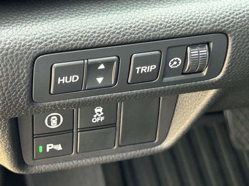 Certified 2019 Honda Accord Touring image 12