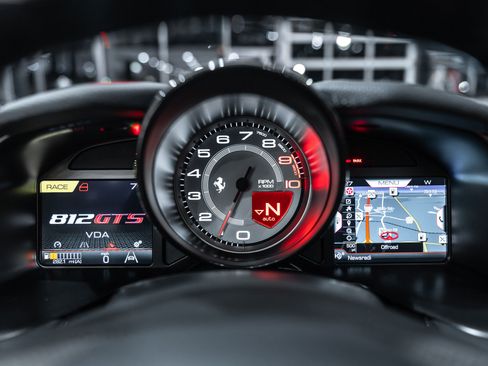 Used 2023 Ferrari 812 GTS RWD image 14