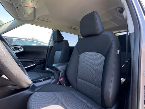 Used 2023 Kia Soul LX w/ Option Group 015 image 20