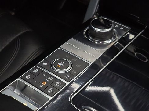 Used 2017 Land Rover Range Rover Long Wheelbase Supercharged image 39