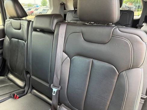 Used 2021 Jeep Grand Cherokee L Limited RWD image 20
