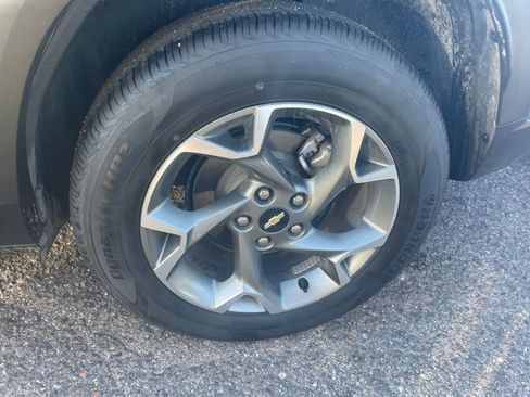 Used 2025 Chevrolet Trax LT image 29