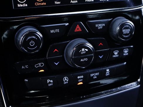 Used 2019 Jeep Grand Cherokee Limited X image 33