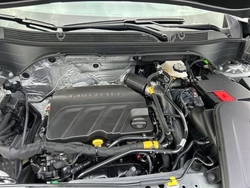 New 2026 Chevrolet Trax LT w/ Sunroof Package image 32