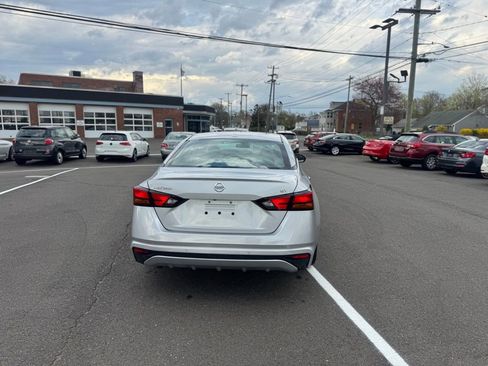 Used 2021 Nissan Altima 2.5 SV FWD image 6