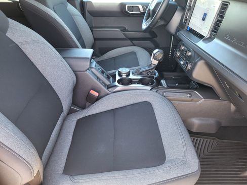 Used 2025 Ford Bronco Big Bend AWD/4WD image 11