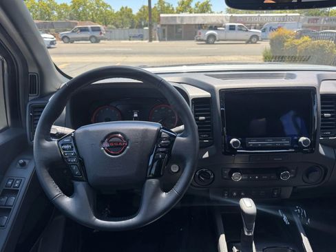 Used 2022 Nissan Frontier PRO-4X w/ Pro-4X Premium Package image 21