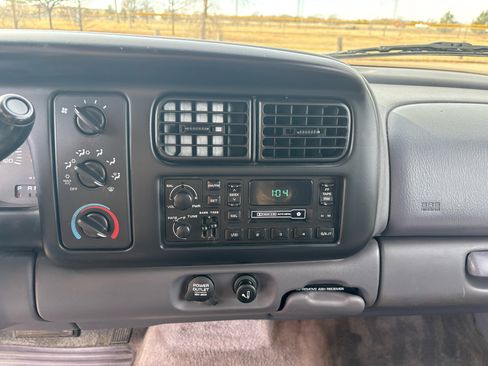 Used 1997 Dodge Dakota SLT image 17