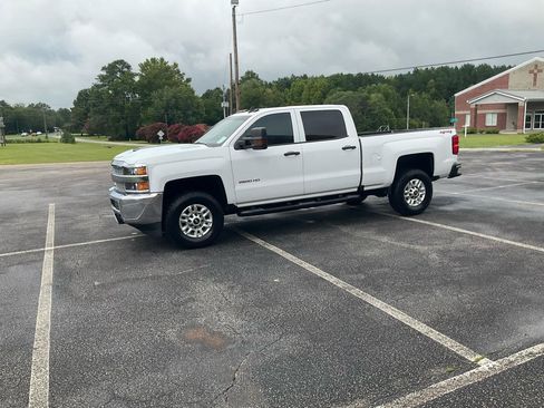 Used 2019 Chevrolet Silverado 2500 W/T w/ WT Convenience Package AWD/4WD image 14
