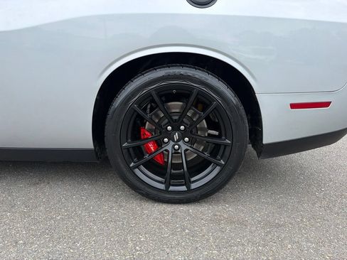 Certified 2022 Dodge Challenger R/T Scat Pack w/ Dynamics Package RWD image 22
