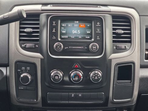 Used 2017 RAM 1500 ST w/ SXT Appearance Group image 12