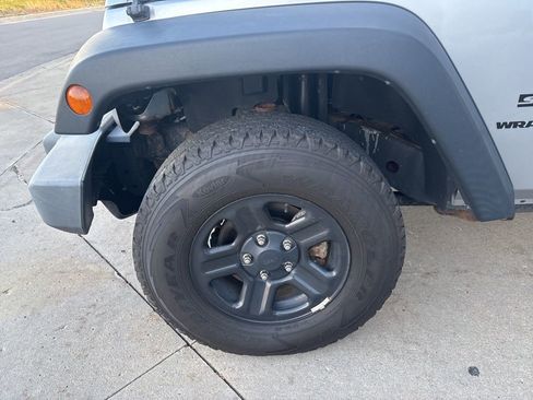 Used 2017 Jeep Wrangler Sport w/ Trailer Tow Group image 10