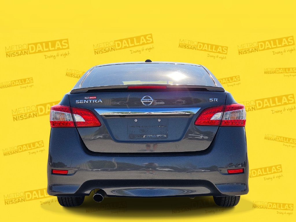 Used 2015 Nissan Sentra SR w/ SR Premium Package FWD image 4