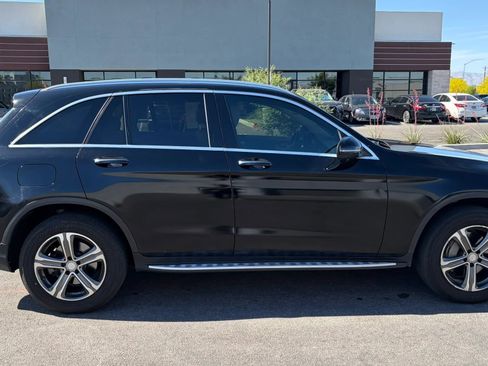 Used 2016 Mercedes-Benz GLC 300 4MATIC w/ Premium Package image 7