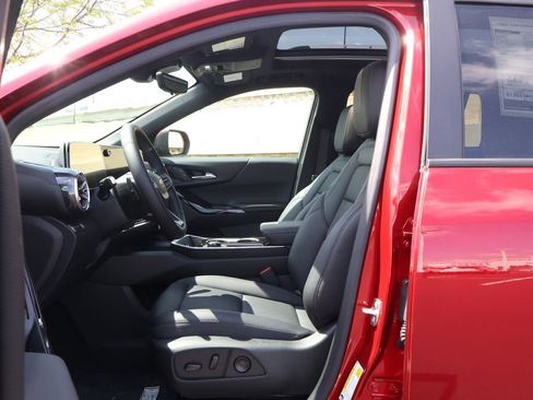 New 2026 Chevrolet Equinox LT w/ Convenience Package II FWD image 14