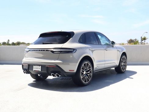 New 2026 Porsche Macan image 9