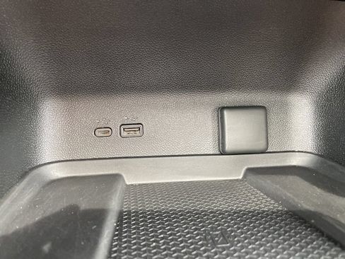 Used 2025 Chevrolet Traverse RS w/ LPO, Floor Liner Package AWD/4WD image 46
