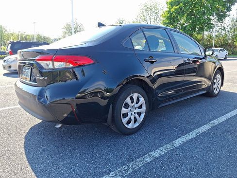 Used 2023 Toyota Corolla LE FWD image 6