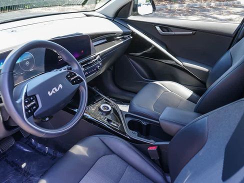 Used 2023 Kia Niro Wind FWD image 18