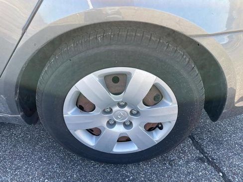 Used 2009 Hyundai Sonata GLS image 12