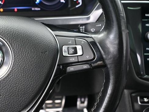 Used 2019 Volkswagen Tiguan SEL Premium R-Line FWD image 27